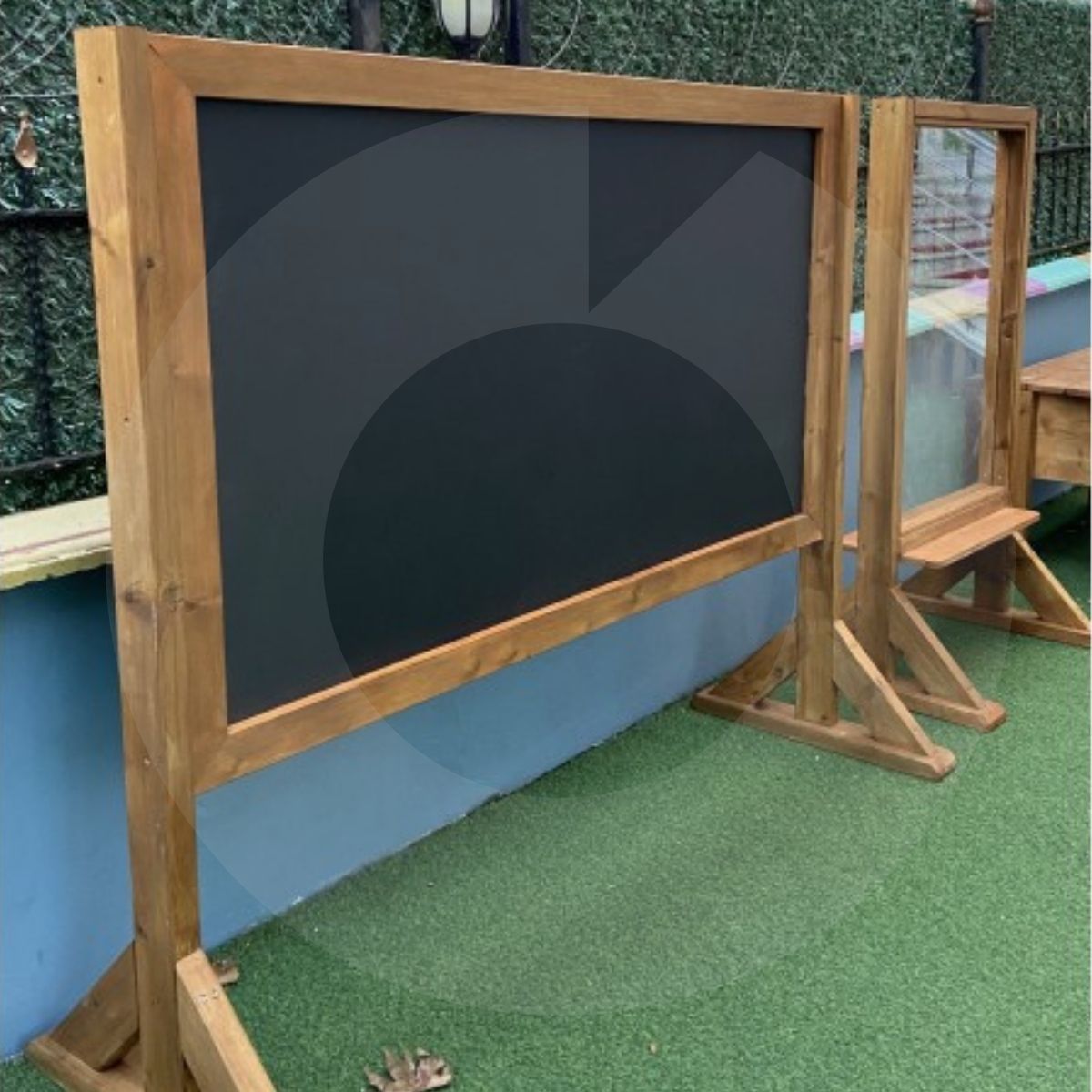 Ayaklı Ahşap Yazı Tahtası